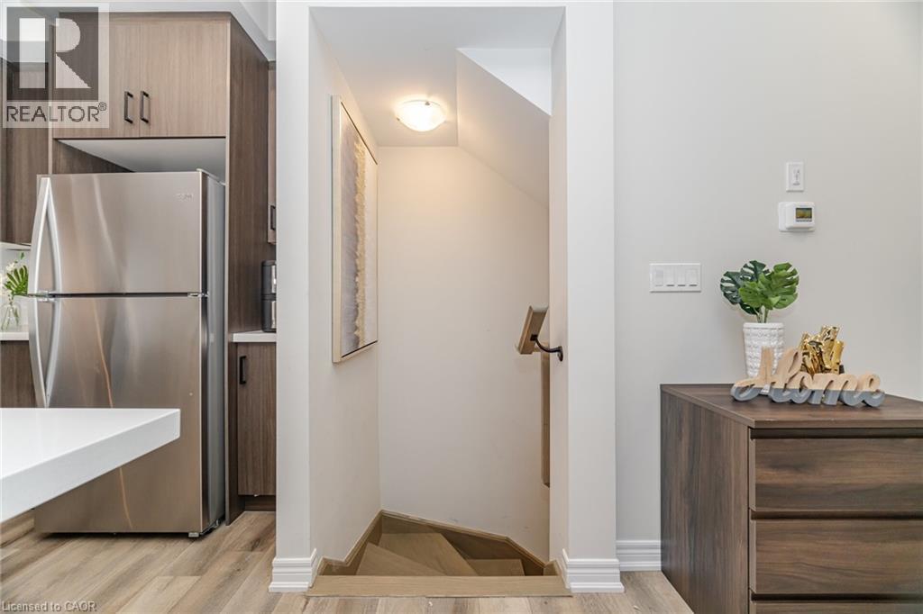 40 Zinfandel Drive Unit# 3, Stoney Creek, Ontario  L8E 0L1 - Photo 11 - 40782593