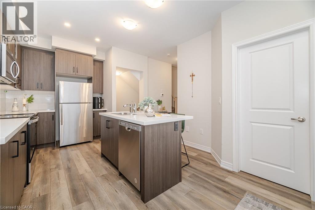 40 Zinfandel Drive Unit# 3, Stoney Creek, Ontario  L8E 0L1 - Photo 12 - 40782593