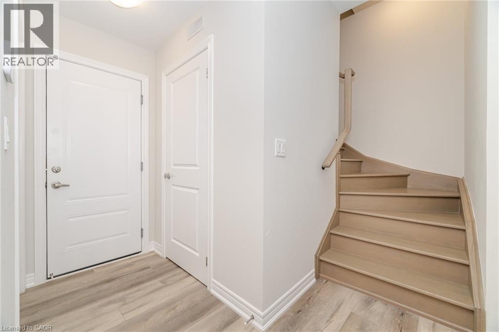 40 Zinfandel Drive Unit# 3, Stoney Creek, Ontario  L8E 0L1 - Photo 41 - 40782593