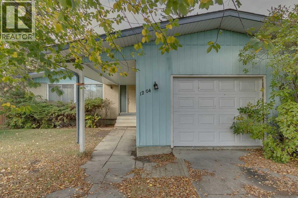 1204 Lake Sylvan Drive SE, Calgary, Alberta