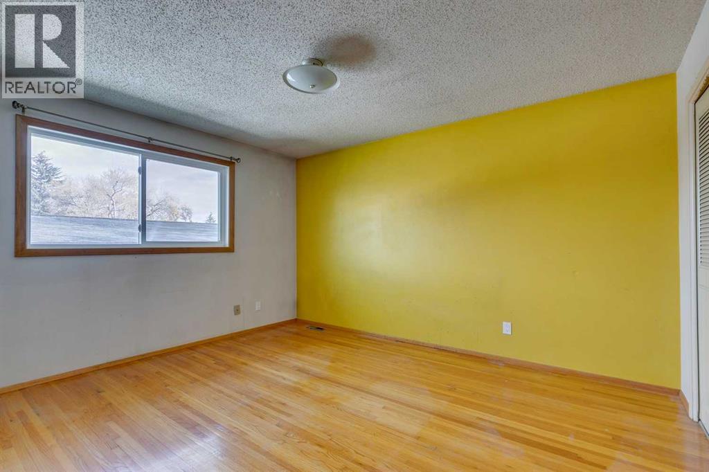 1204 Lake Sylvan Drive Se, Calgary, Alberta  T2J 3C8 - Photo 7 - A2262647