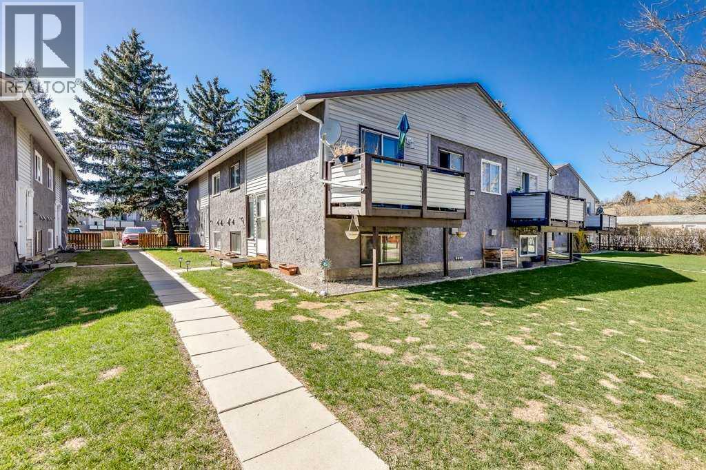 A, 109 Stanley Avenue, Okotoks, Alberta  T1S 1H8 - Photo 1 - A2264362