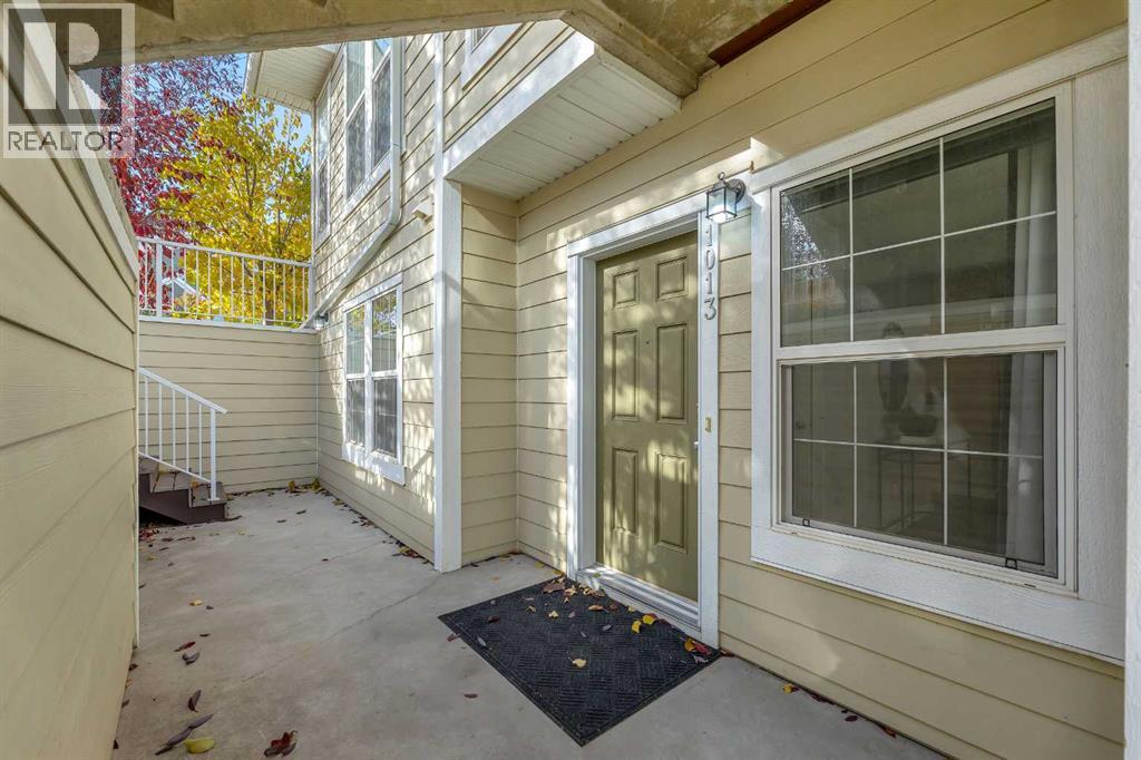 1013 Auburn Bay Circle Se, Calgary, Alberta  T3M 2A3 - Photo 2 - A2267000