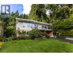 3063 ROYAL AVENUE, North Vancouver, British Columbia