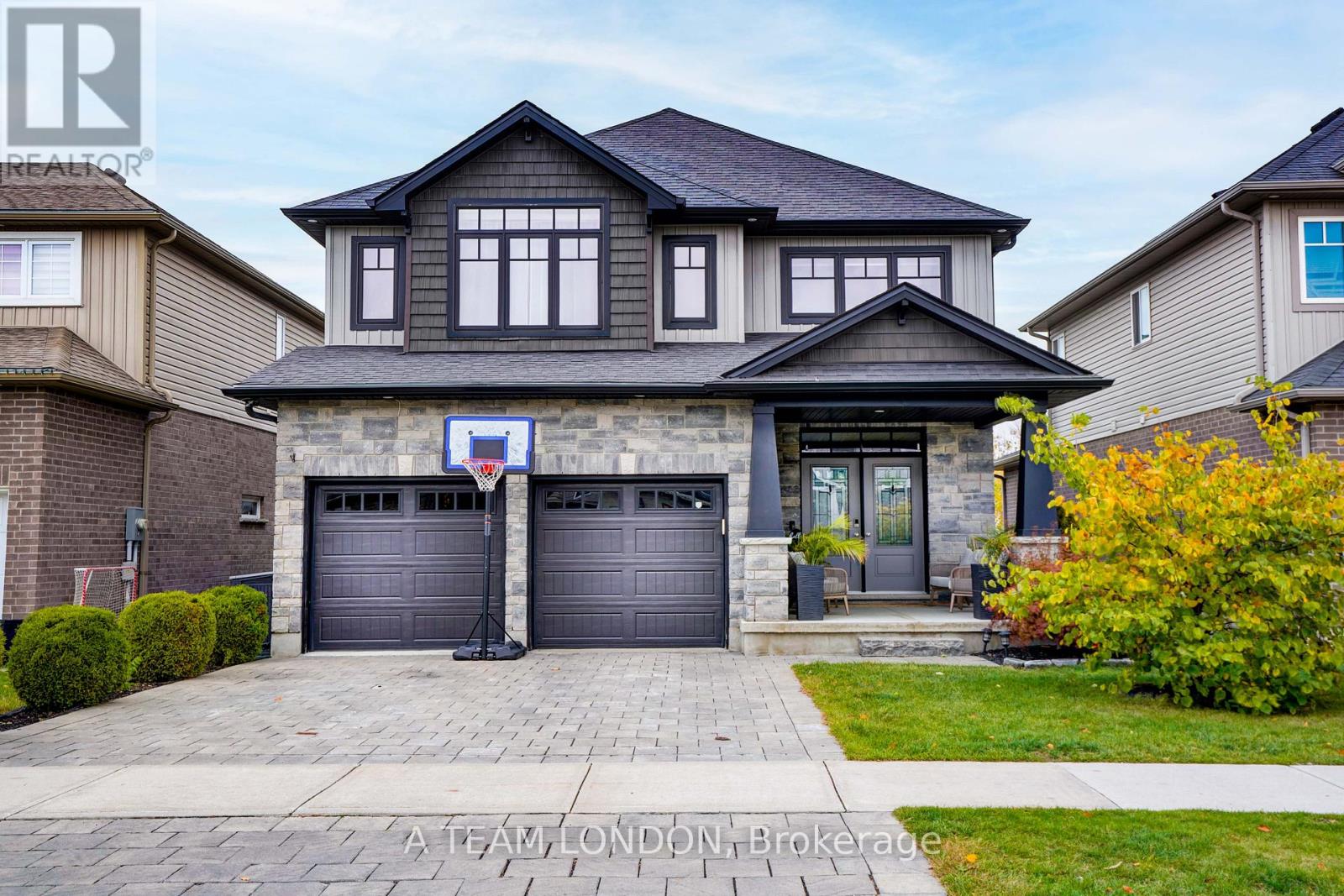 2479 SEVEN OAKS RIDGE, London South, Ontario