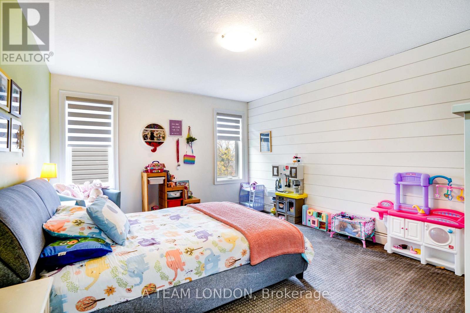 2479 Seven Oaks Ridge, London South, Ontario  N6M 1G5 - Photo 24 - X12484701