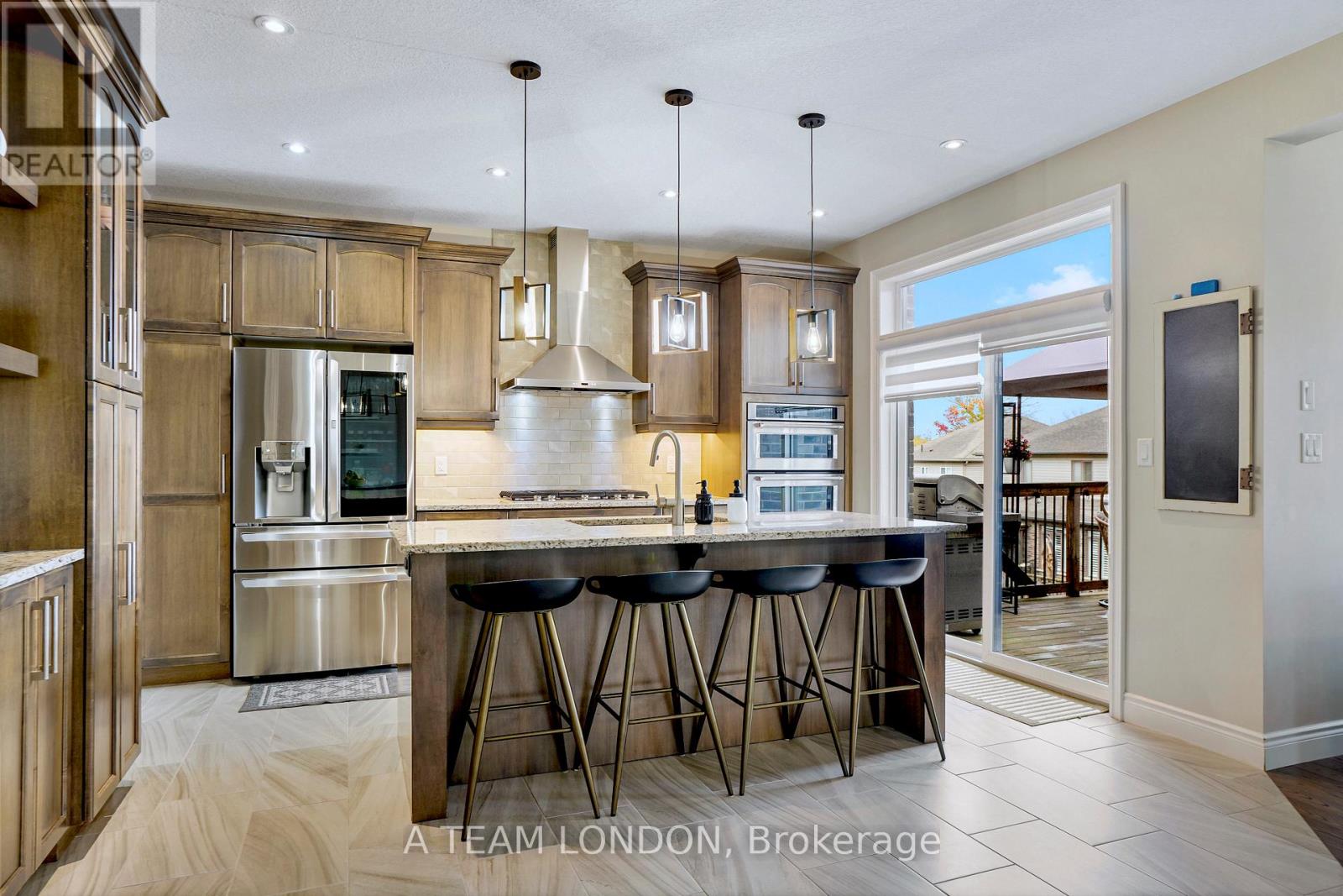 2479 Seven Oaks Ridge, London South, Ontario  N6M 1G5 - Photo 7 - X12484701