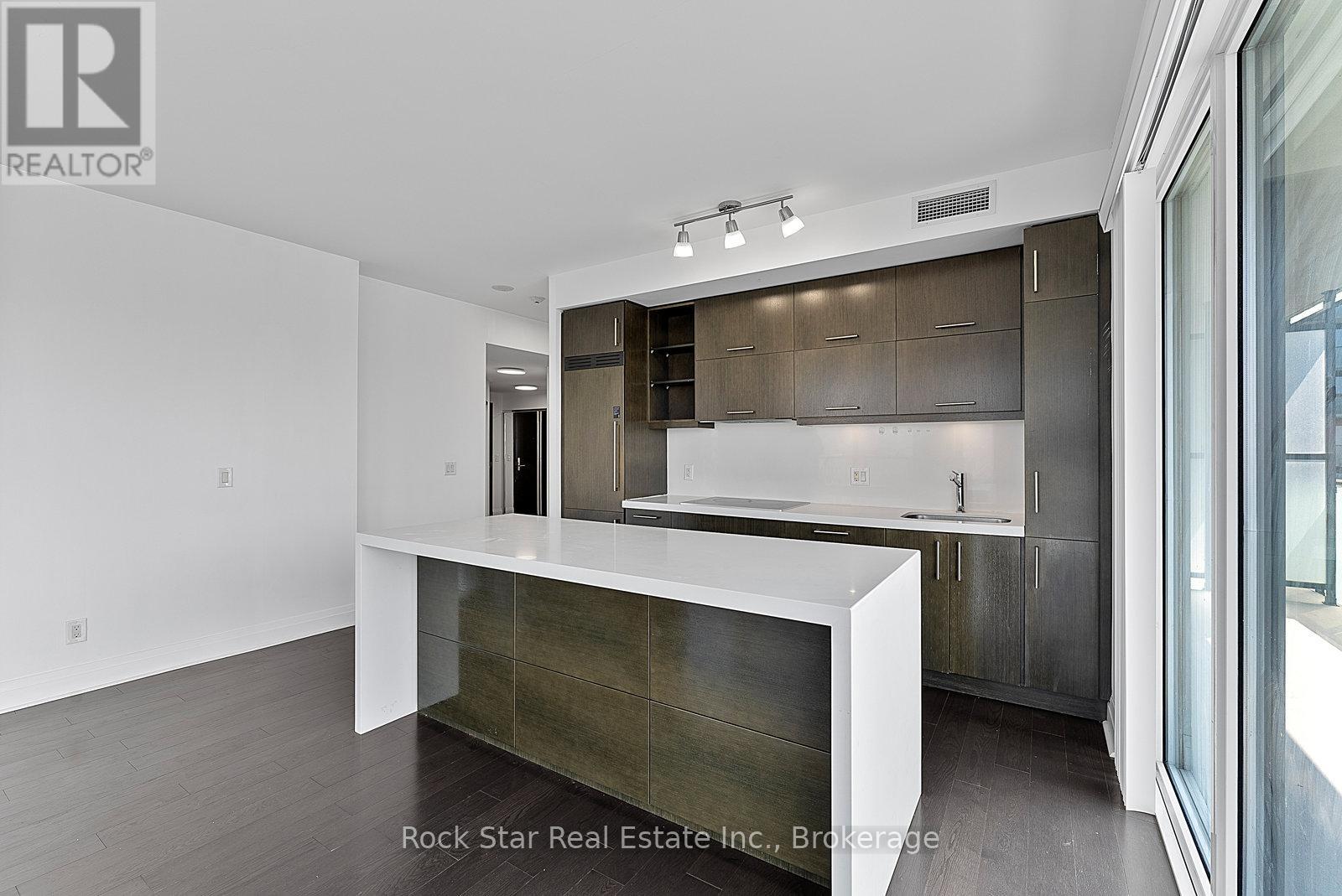 2604 - 65 St. Mary Street, Toronto, Ontario  M5S 0A6 - Photo 11 - C12484707