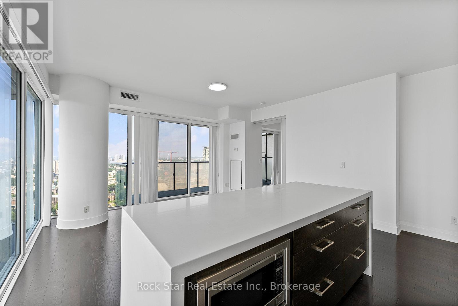 2604 - 65 St. Mary Street, Toronto, Ontario  M5S 0A6 - Photo 13 - C12484707