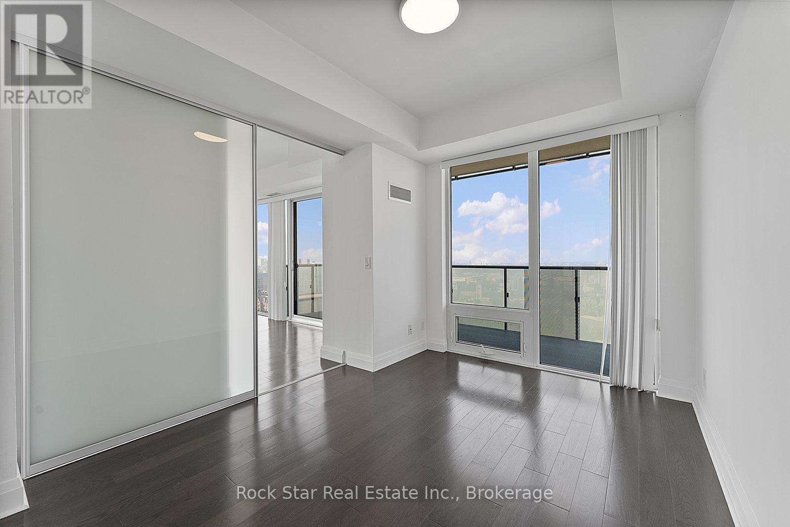 2604 - 65 St. Mary Street, Toronto, Ontario  M5S 0A6 - Photo 17 - C12484707