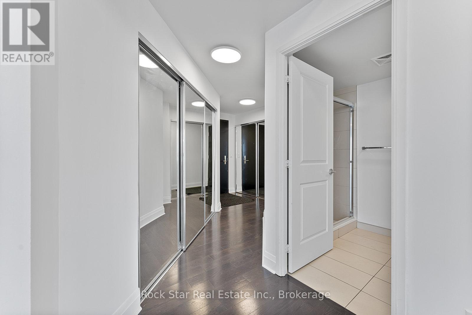 2604 - 65 St. Mary Street, Toronto, Ontario  M5S 0A6 - Photo 4 - C12484707