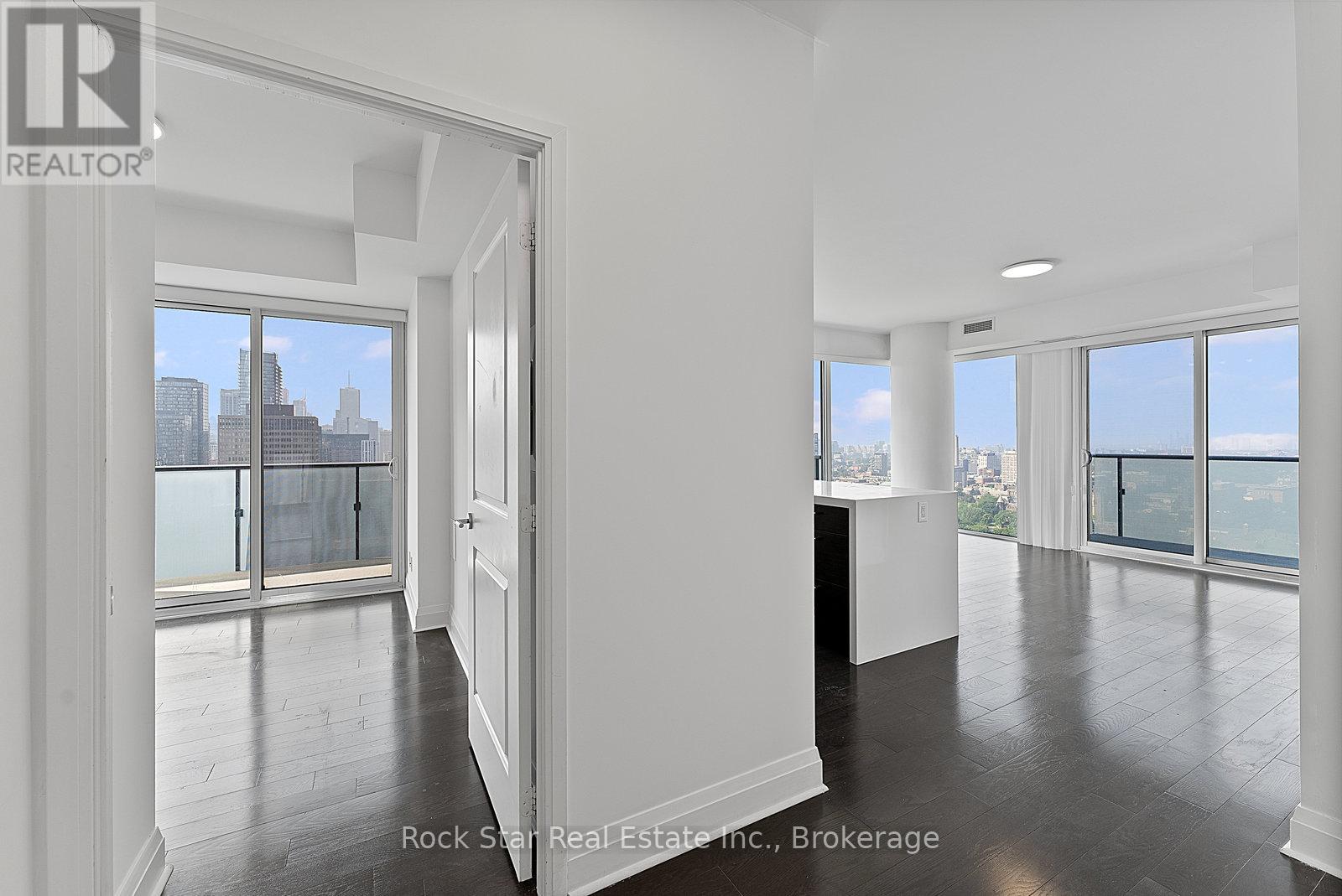 2604 - 65 St. Mary Street, Toronto, Ontario  M5S 0A6 - Photo 5 - C12484707