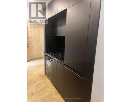 GARDEN - 101 BERNICE CRESCENT, Toronto, Ontario