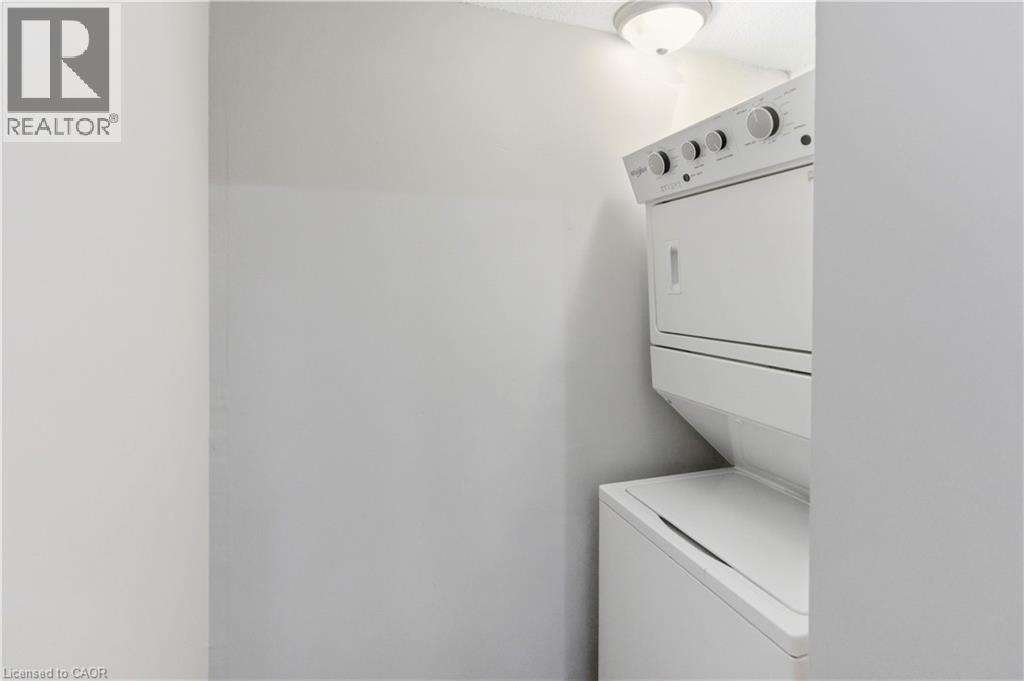 111 Britten Close, Hamilton, Ontario  L9C 4K1 - Photo 23 - 40770439