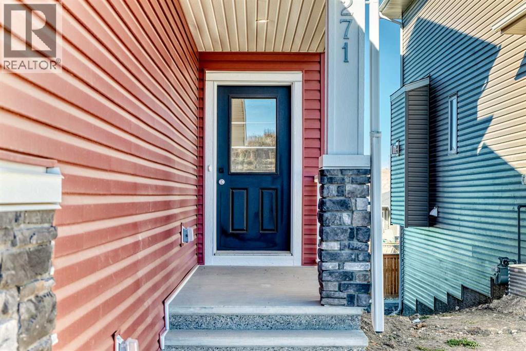 271 Rivercrest Boulevard, Cochrane, Alberta  T4C 3E9 - Photo 2 - A2265454