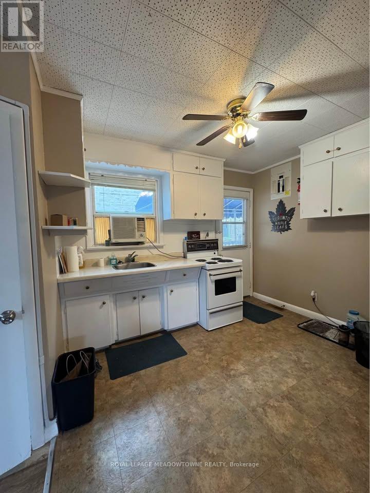 3c - 277-233 Geddes Street, Centre Wellington, Ontario  N0B 1S0 - Photo 4 - X12484664