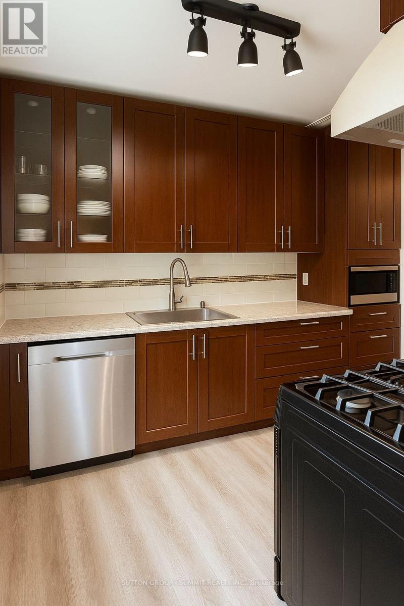 36 - 1060 Southdale Road E, London South, Ontario  N6E 1B2 - Photo 32 - X12484671