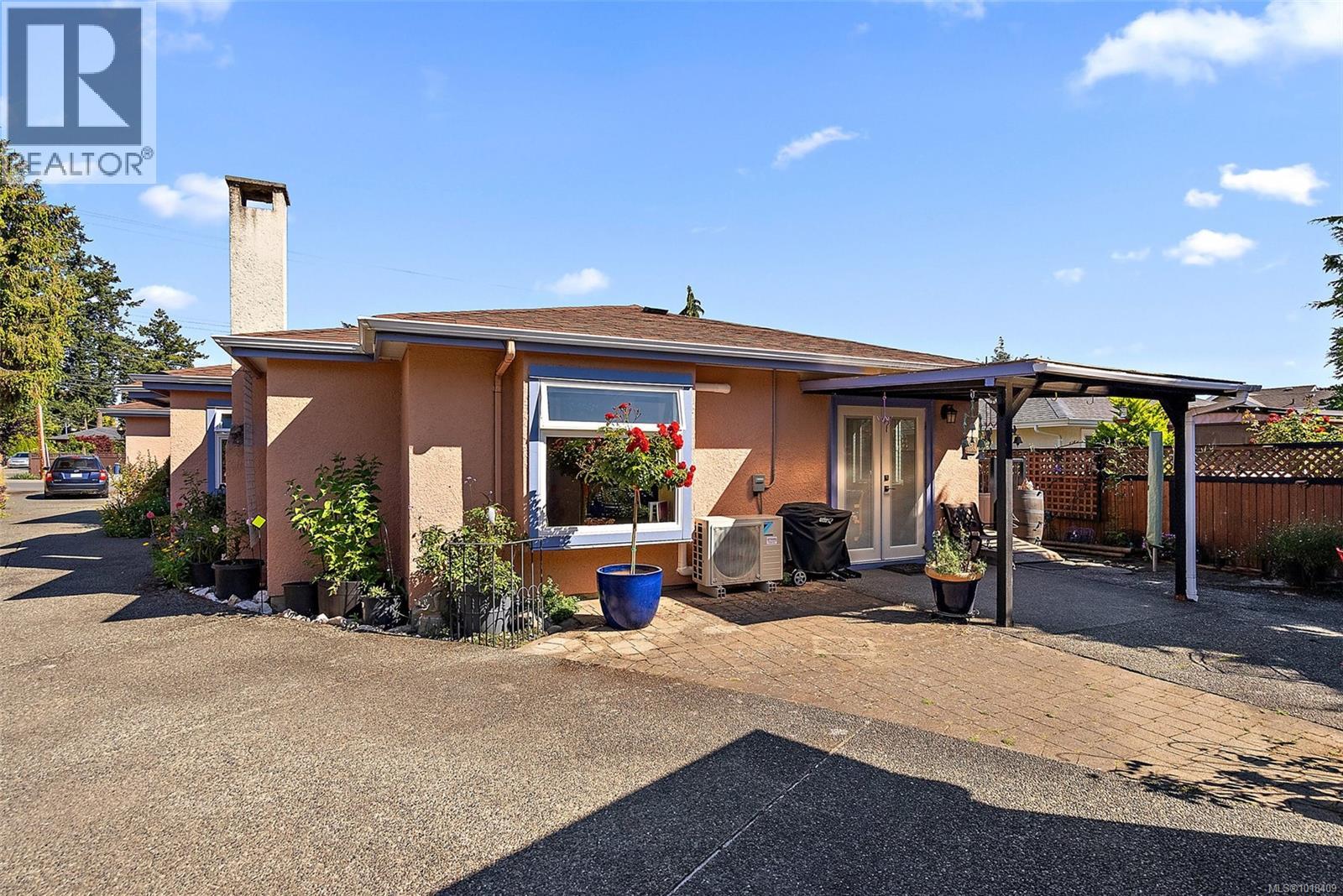 10386 Resthaven Dr, Sidney, British Columbia