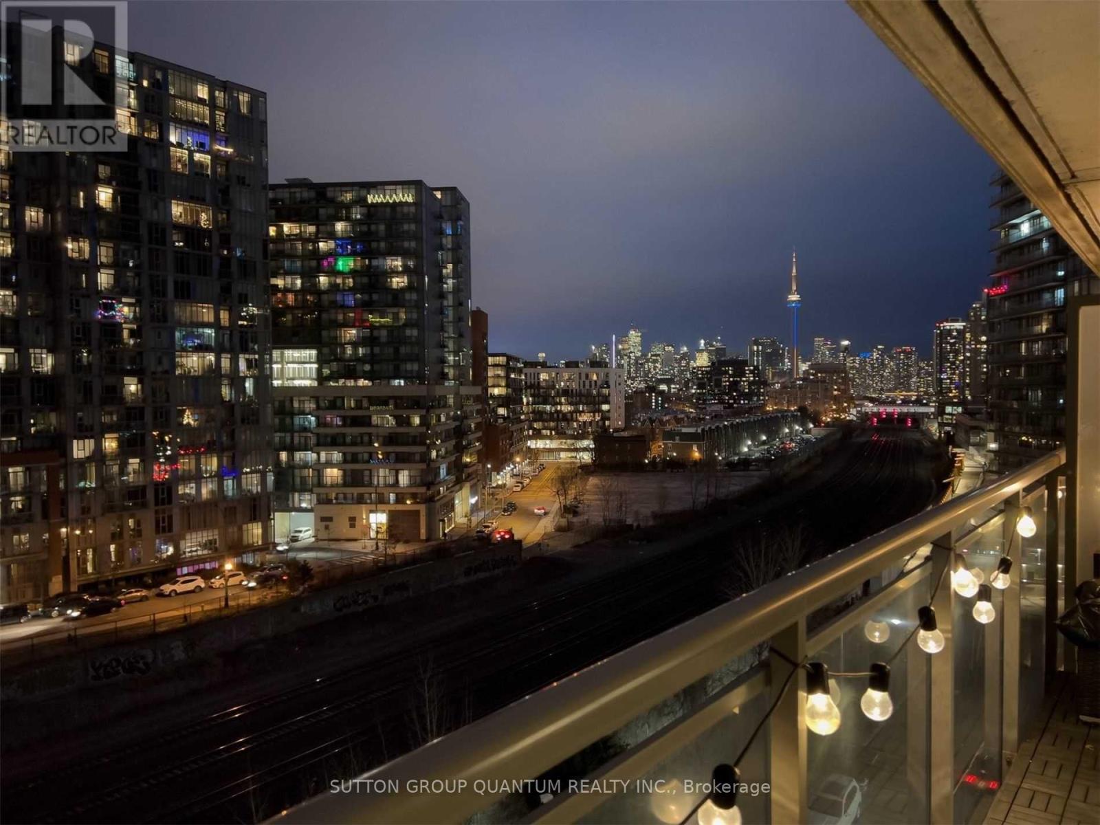 820 - 38 Joe Shuster Way, Toronto, Ontario  M6K 0A5 - Photo 11 - C12484719