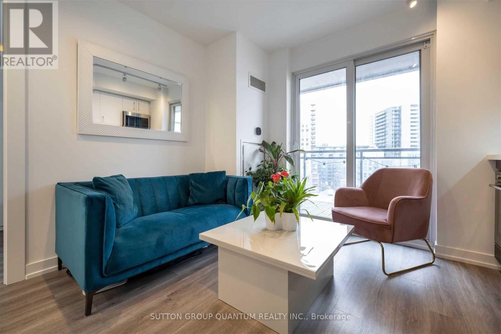 820 - 38 Joe Shuster Way, Toronto, Ontario  M6K 0A5 - Photo 5 - C12484719