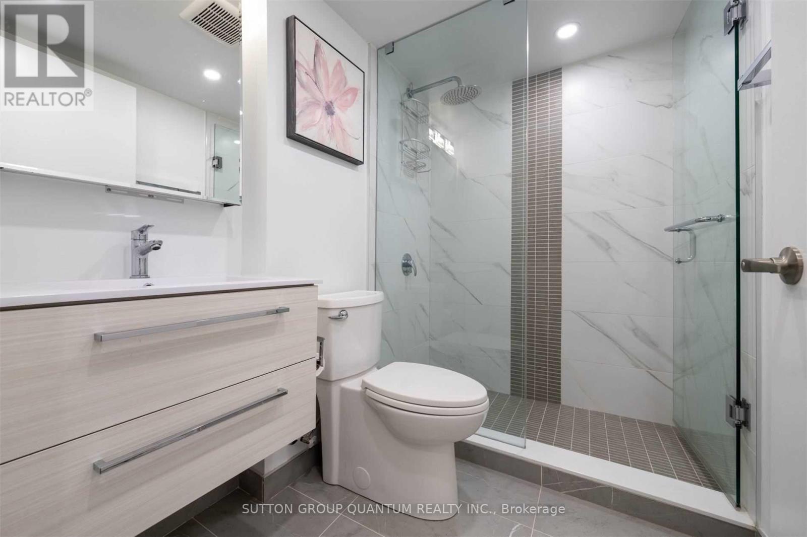 820 - 38 Joe Shuster Way, Toronto, Ontario  M6K 0A5 - Photo 8 - C12484719