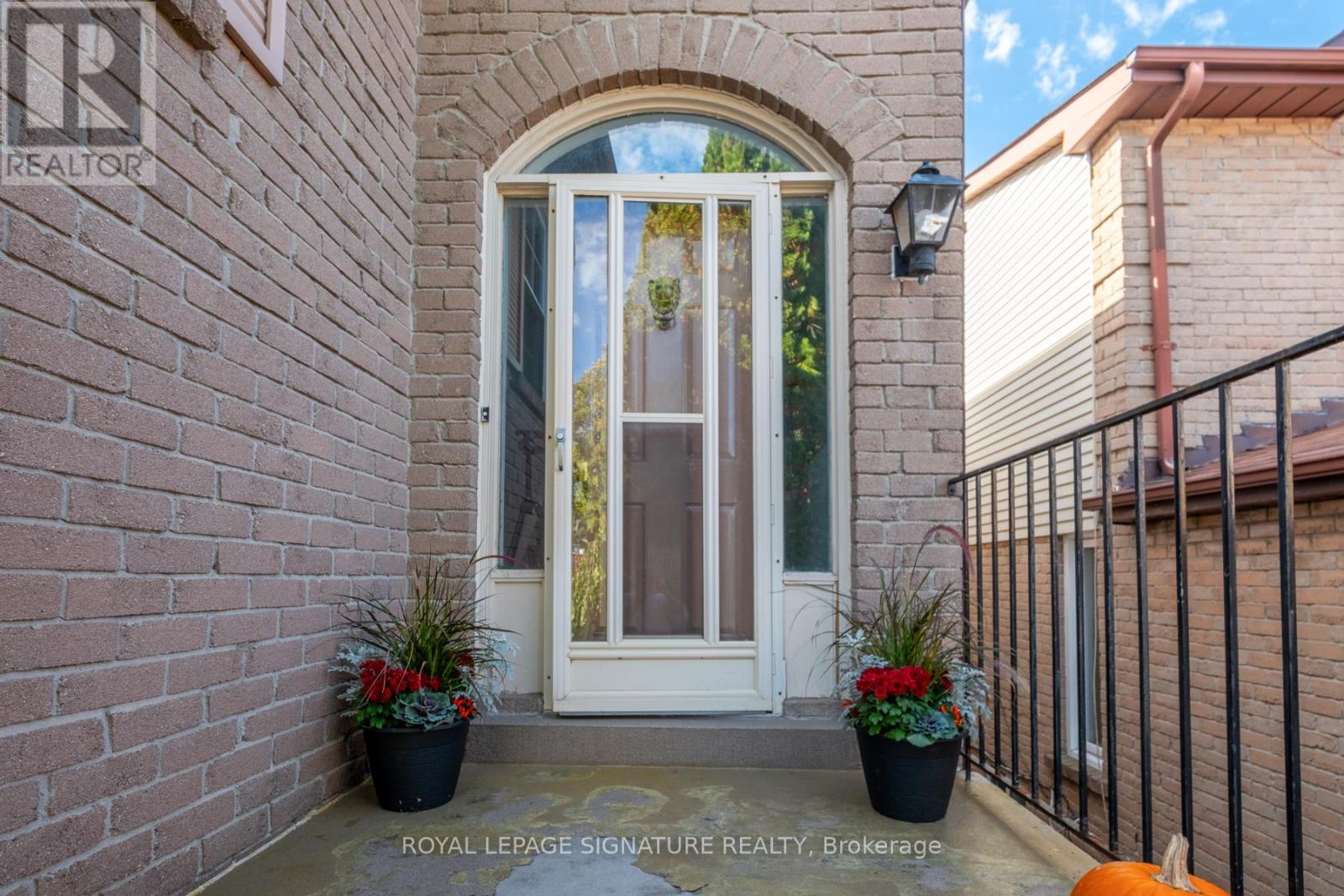 1605 Belinda Court, Pickering, Ontario  L1V 3T4 - Photo 32 - E12484699