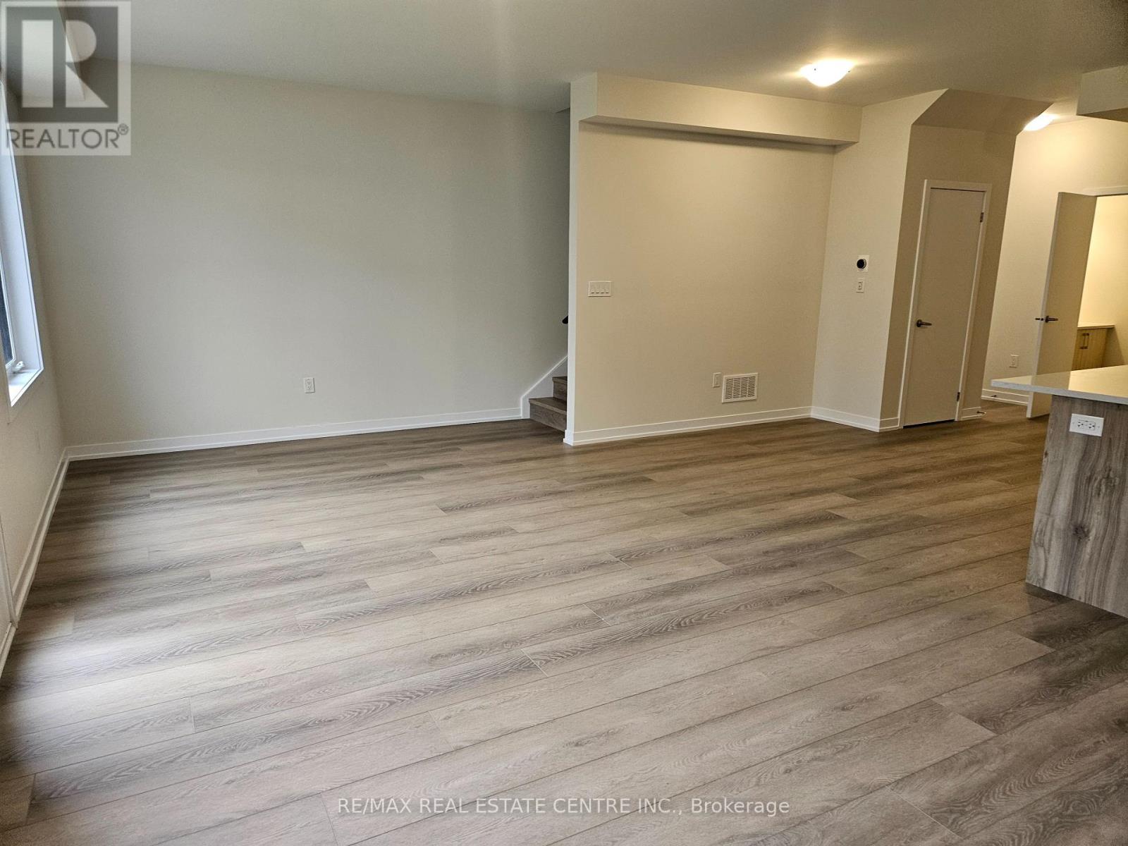 Upper - 22 Ziibi Way, Clarington, Ontario  L1B 0W5 - Photo 2 - E12484727