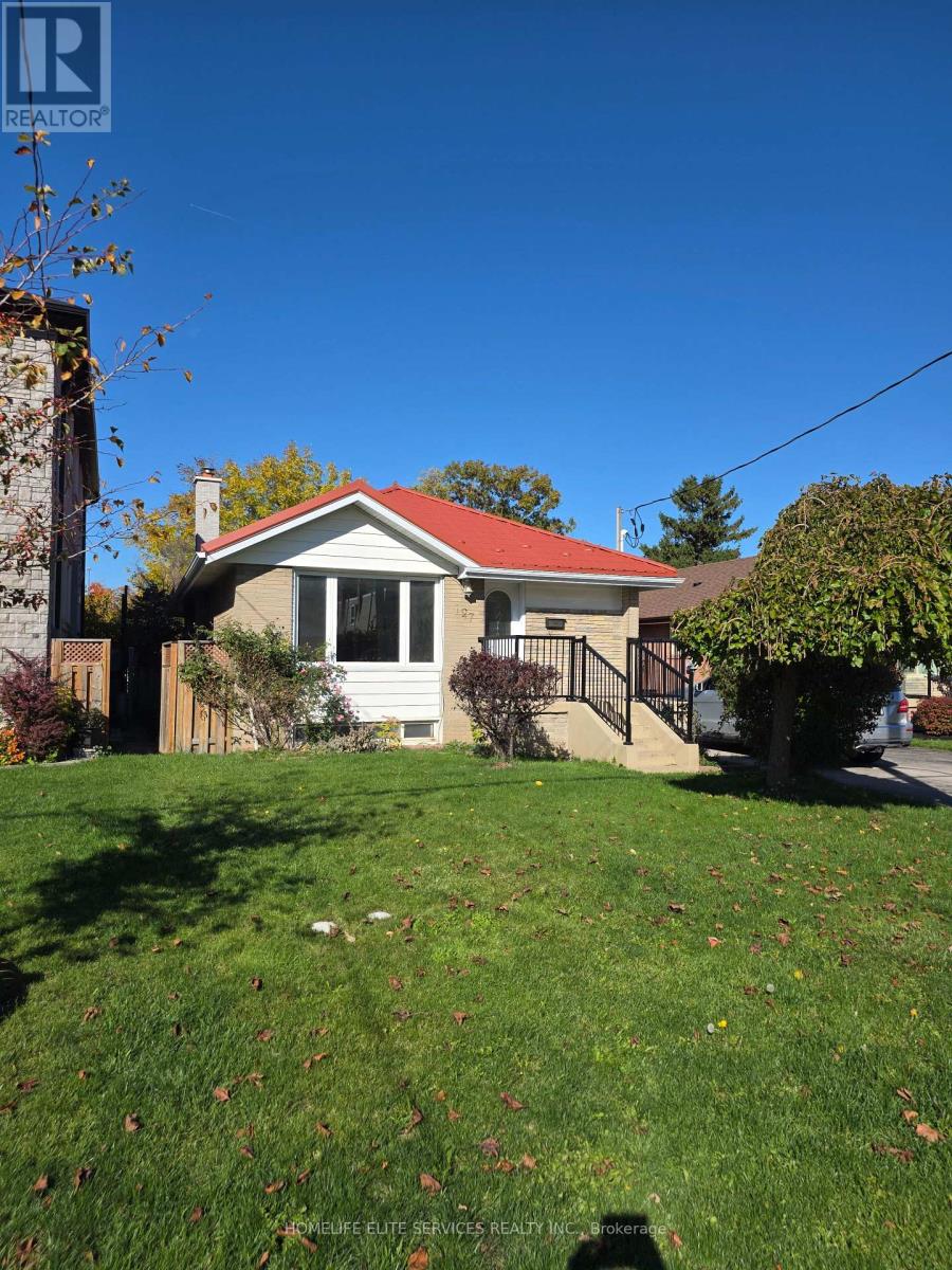 127 BUDEA CRESCENT, Toronto, Ontario
