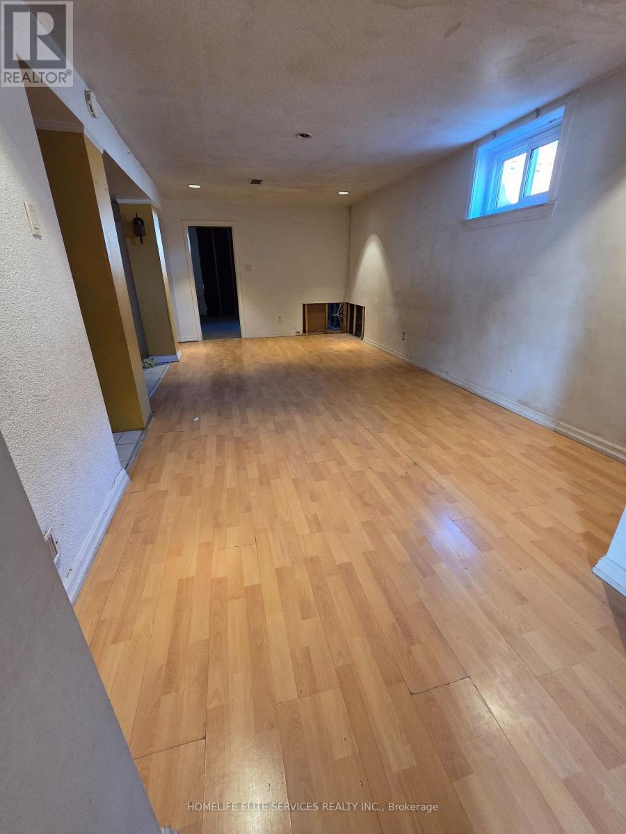 127 Budea Crescent, Toronto, Ontario  M1R 4W2 - Photo 13 - E12484733