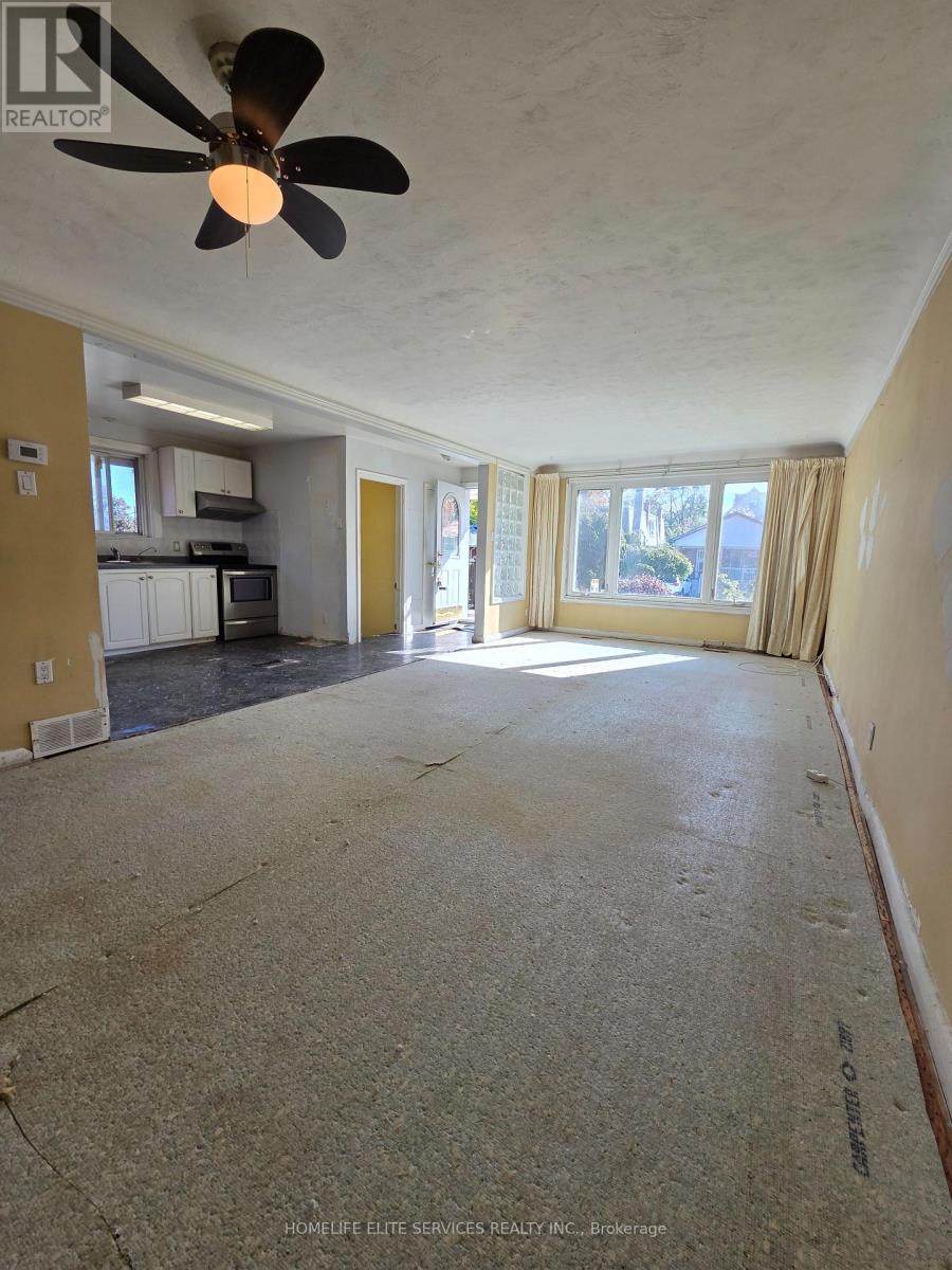 127 Budea Crescent, Toronto, Ontario  M1R 4W2 - Photo 4 - E12484733