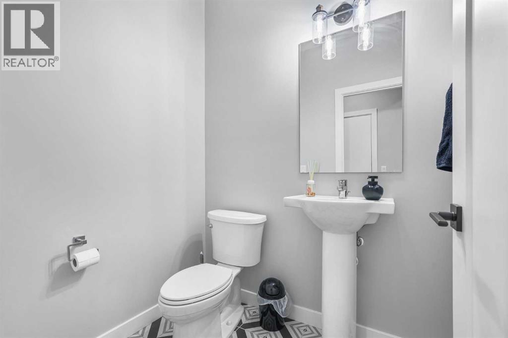 169 Dawson Harbour Heights, Chestermere, Alberta  T1X 2A3 - Photo 5 - A2265901