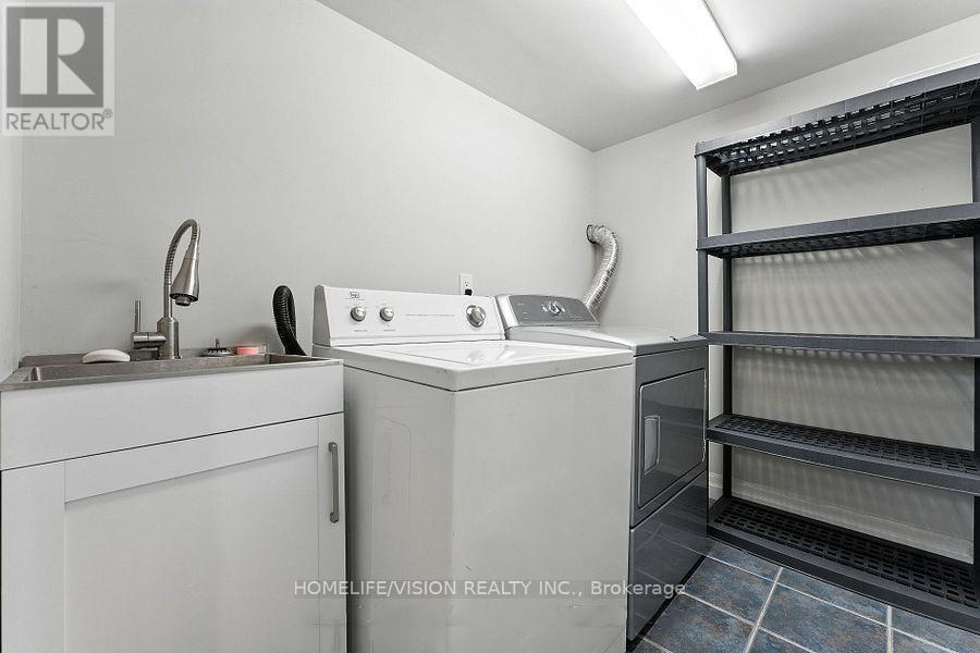 Basement - 162 Queen Street, Newmarket, Ontario  L3Y 2E8 - Photo 11 - N12481055