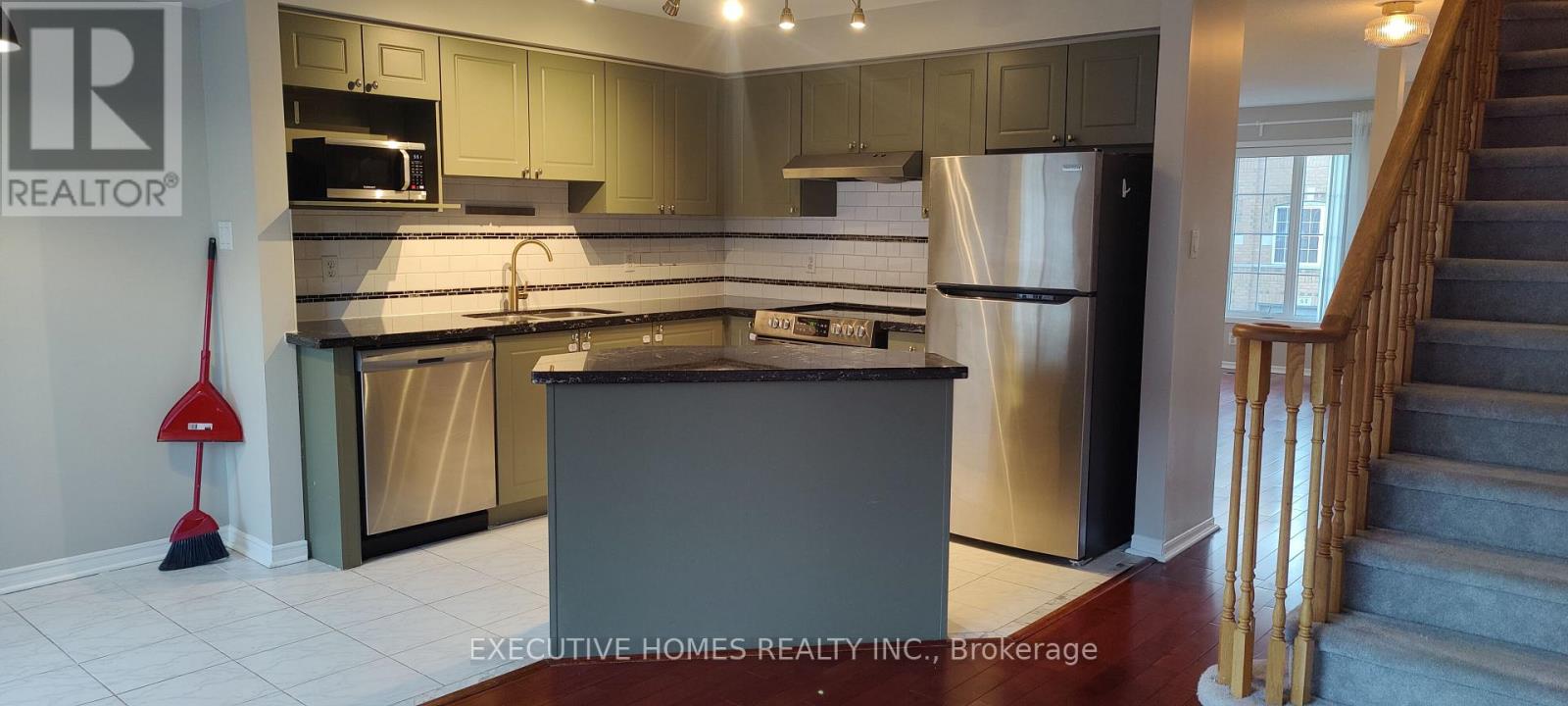 76 - 5530 Glen Erin Drive, Mississauga, Ontario  L5M 6E8 - Photo 7 - W12482738