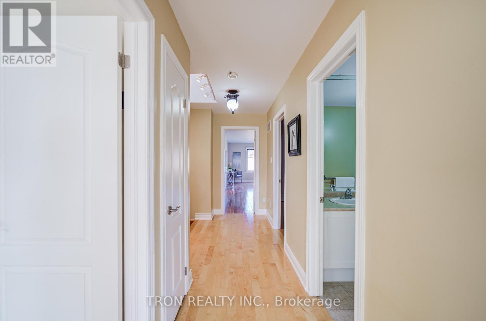 454 The Bridle Walk, Markham, Ontario  L6C 2Y3 - Photo 31 - N12484693