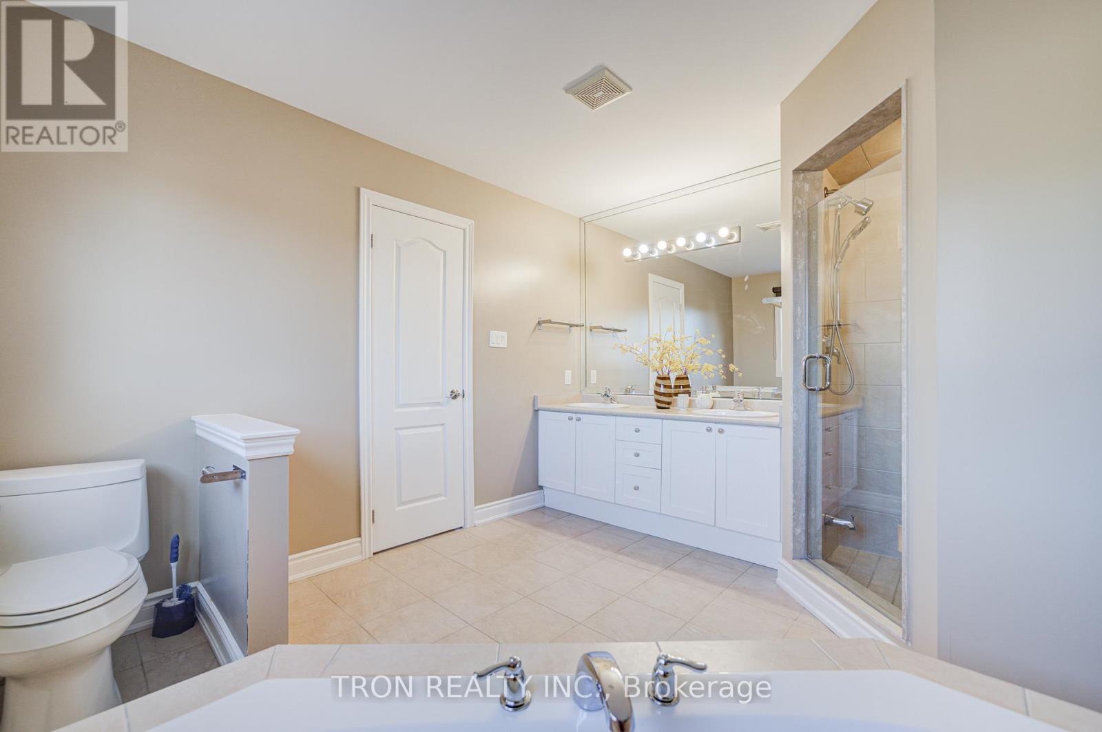 454 The Bridle Walk, Markham, Ontario  L6C 2Y3 - Photo 37 - N12484693