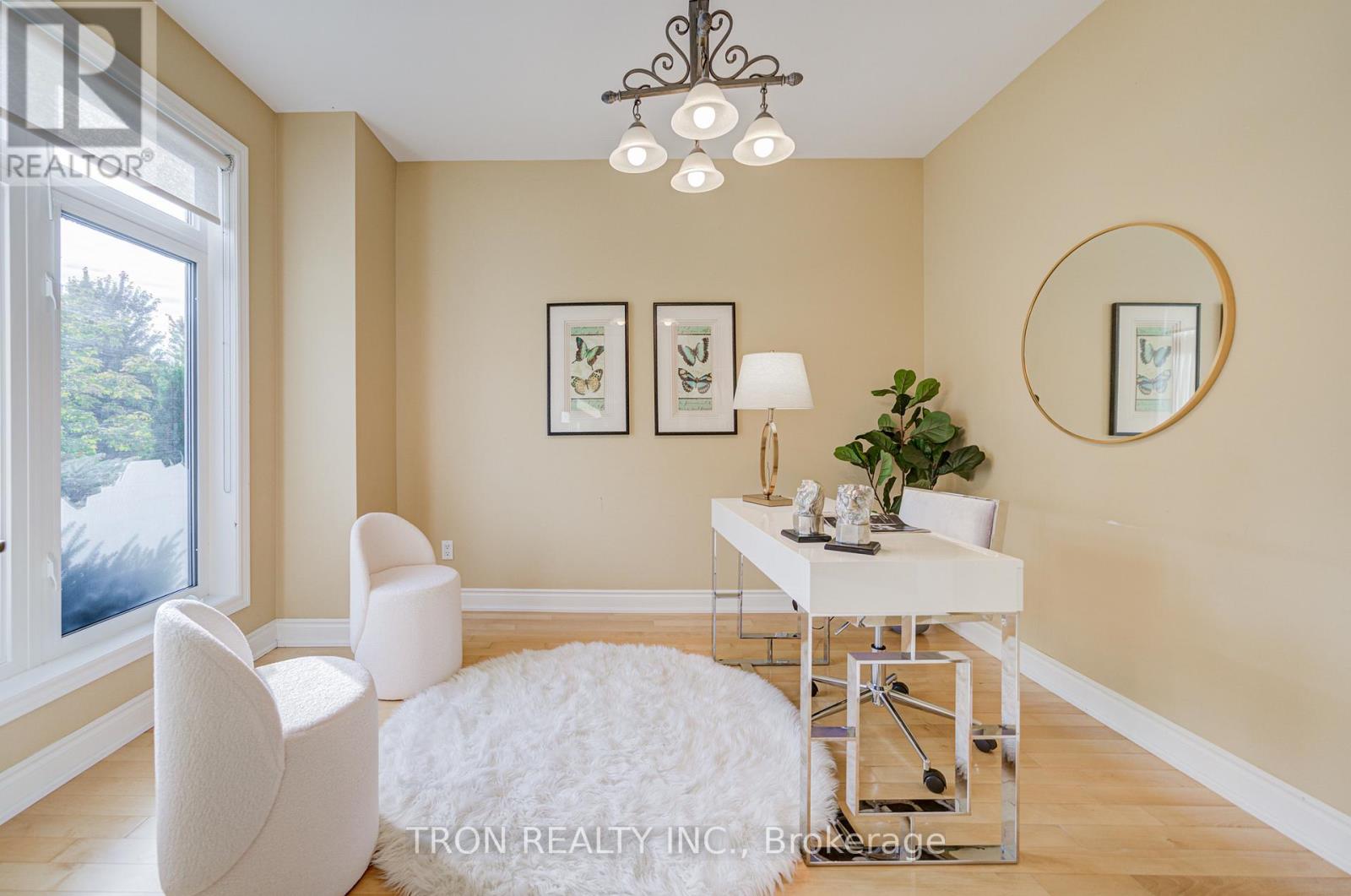 454 The Bridle Walk, Markham, Ontario  L6C 2Y3 - Photo 5 - N12484693