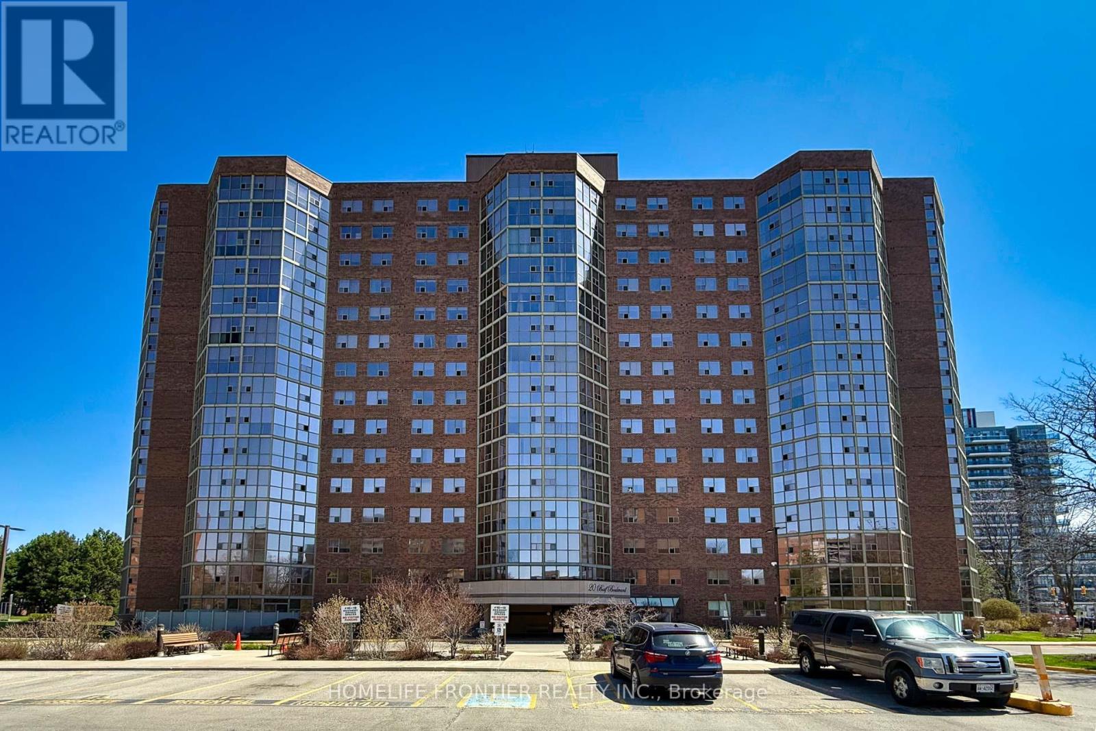 704 - 20 BAIF BOULEVARD, Richmond Hill, Ontario