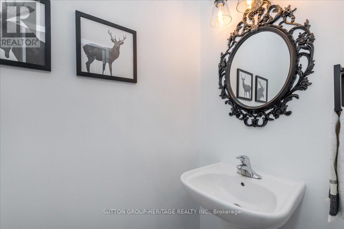 1491 Farrow Crescent, Innisfil, Ontario  L9S 0L6 - Photo 11 - N12484713