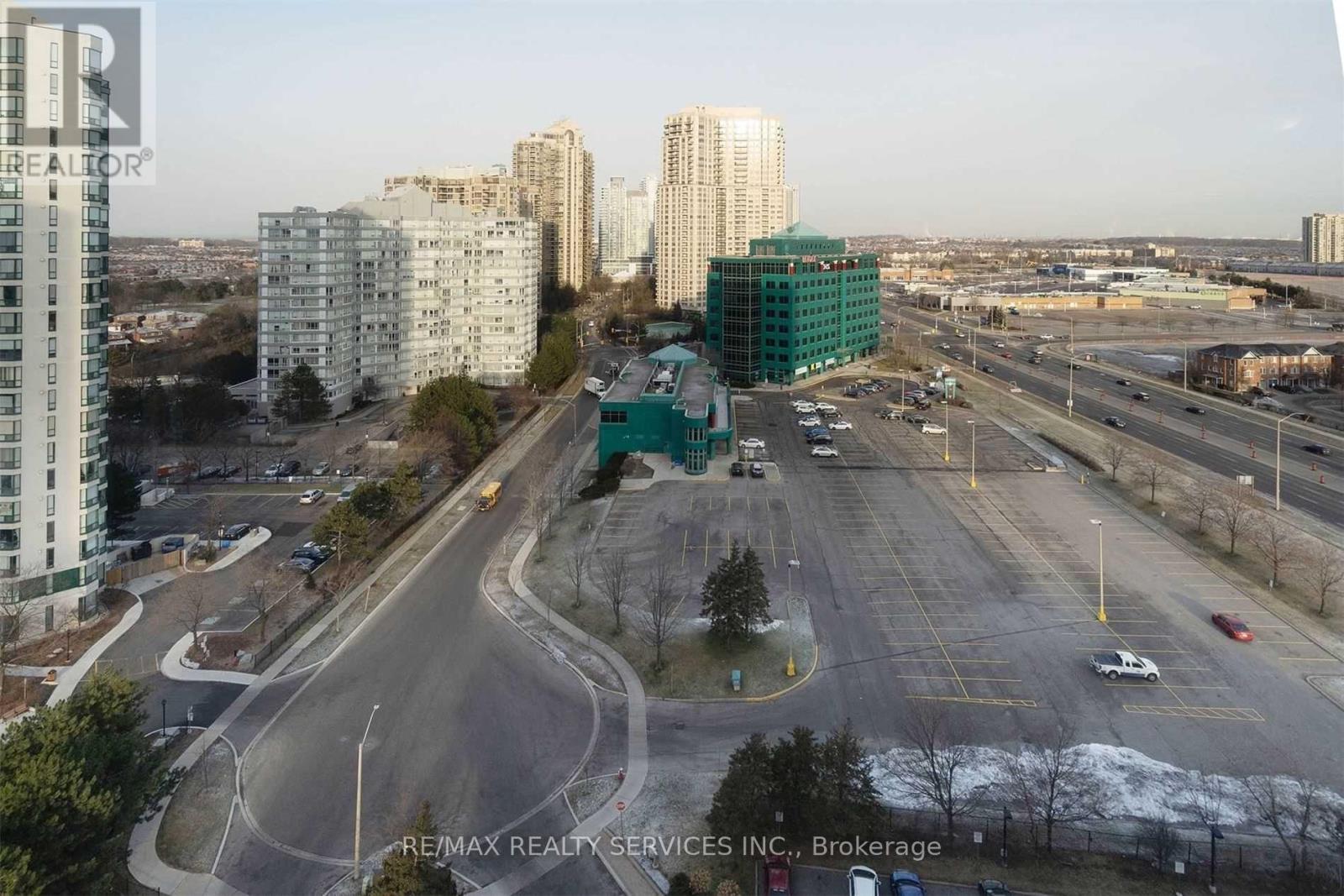 1605 - 4450 Tucana Court, Mississauga, Ontario  L5R 3R4 - Photo 14 - W12484703