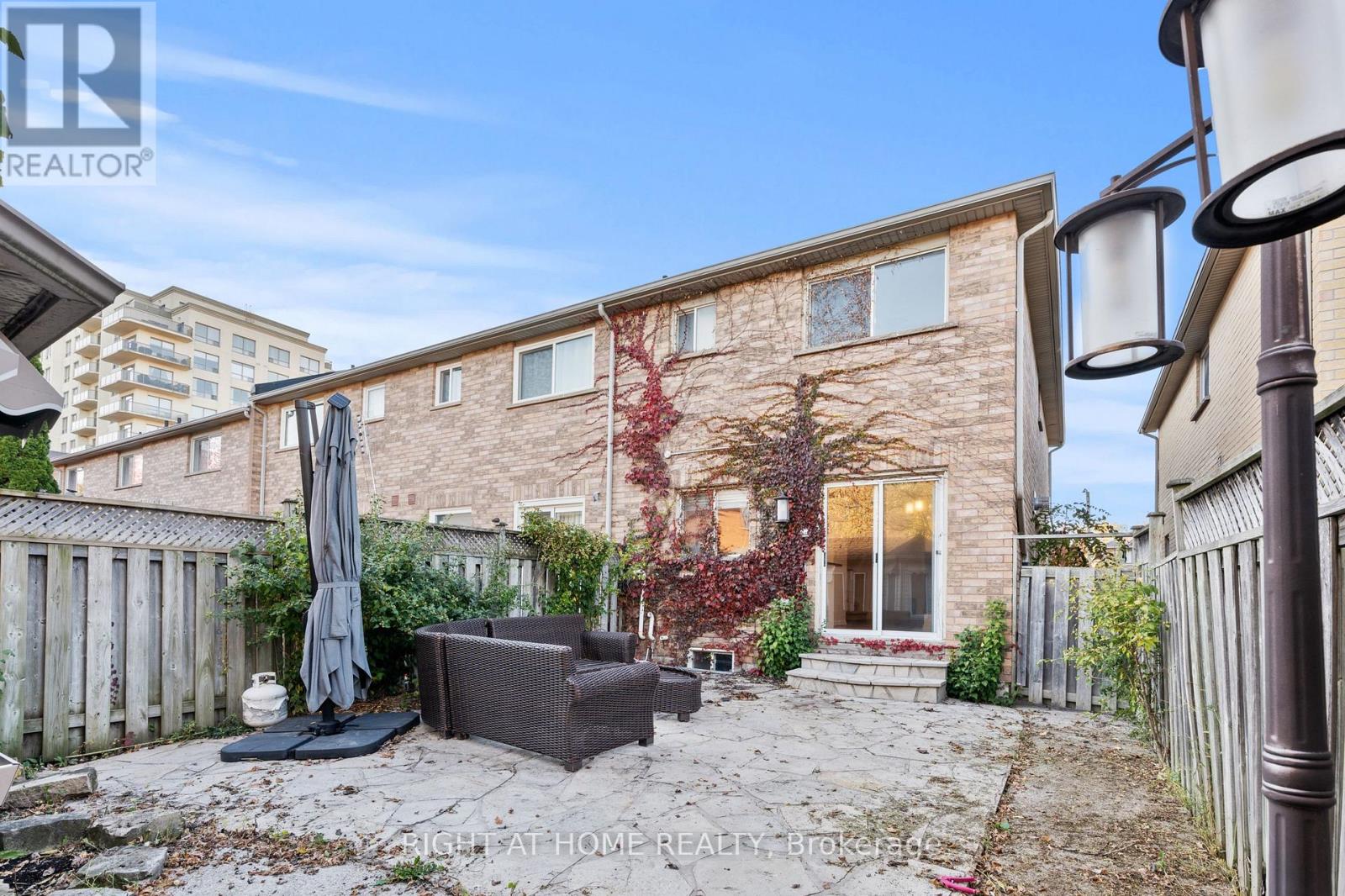 5114 Falconcrest Drive, Burlington, Ontario  L7L 6K5 - Photo 29 - W12484704