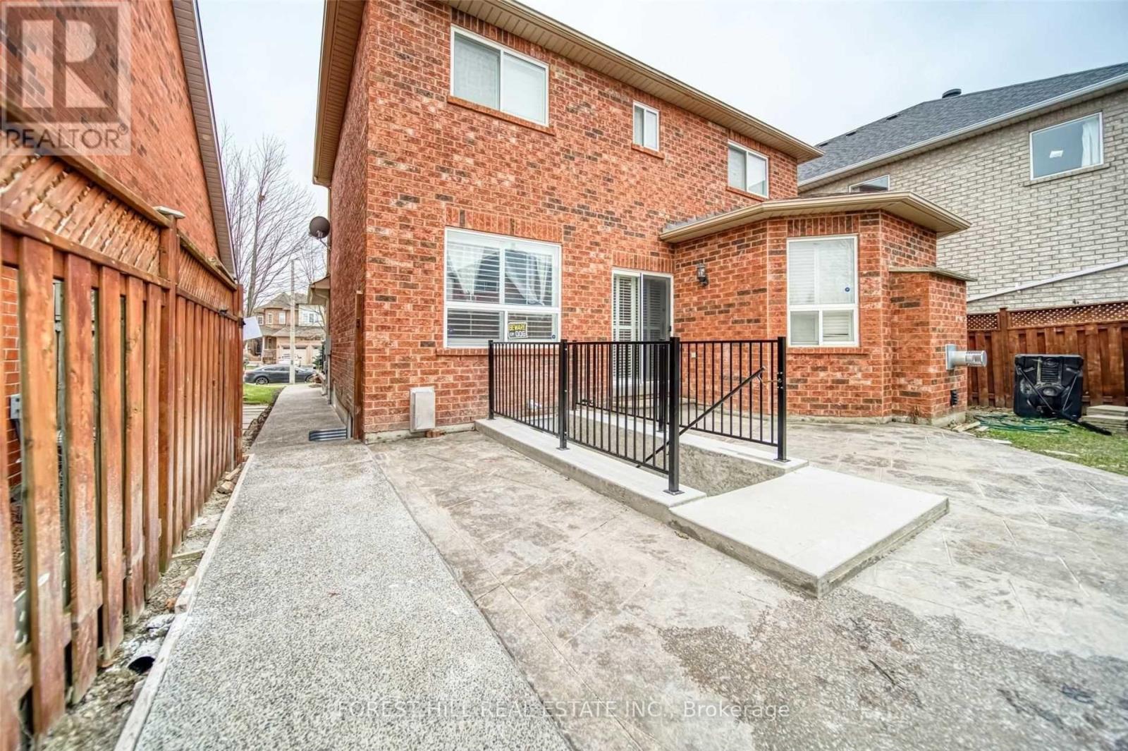 5 Baybrook Road, Brampton, Ontario  L7A 1L4 - Photo 26 - W12484710