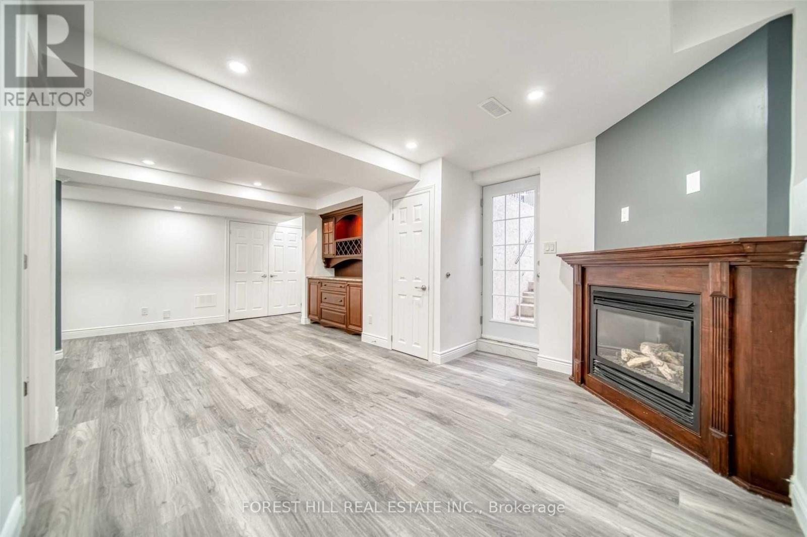 5 Baybrook Road, Brampton, Ontario  L7A 1L4 - Photo 3 - W12484710