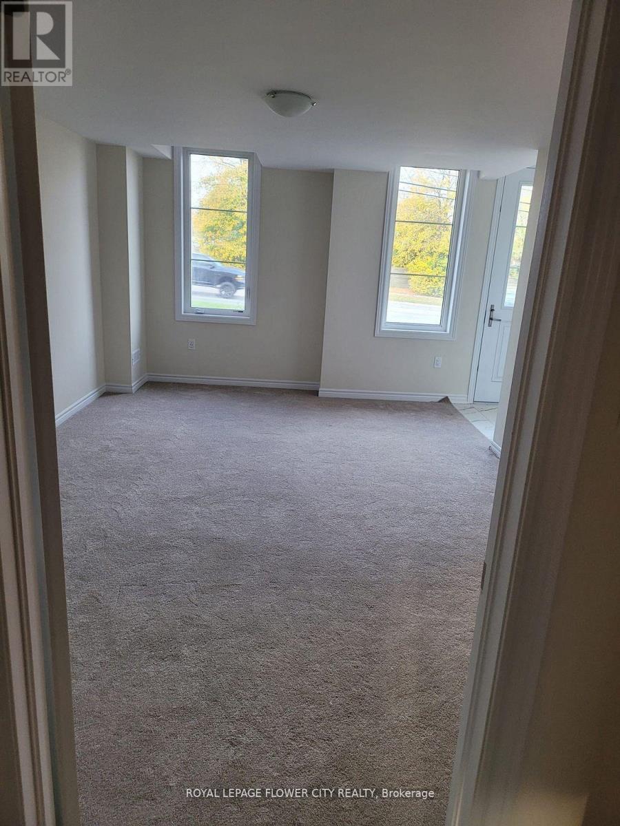 1445 National Common, Burlington, Ontario  L7P 3W5 - Photo 4 - W12484723