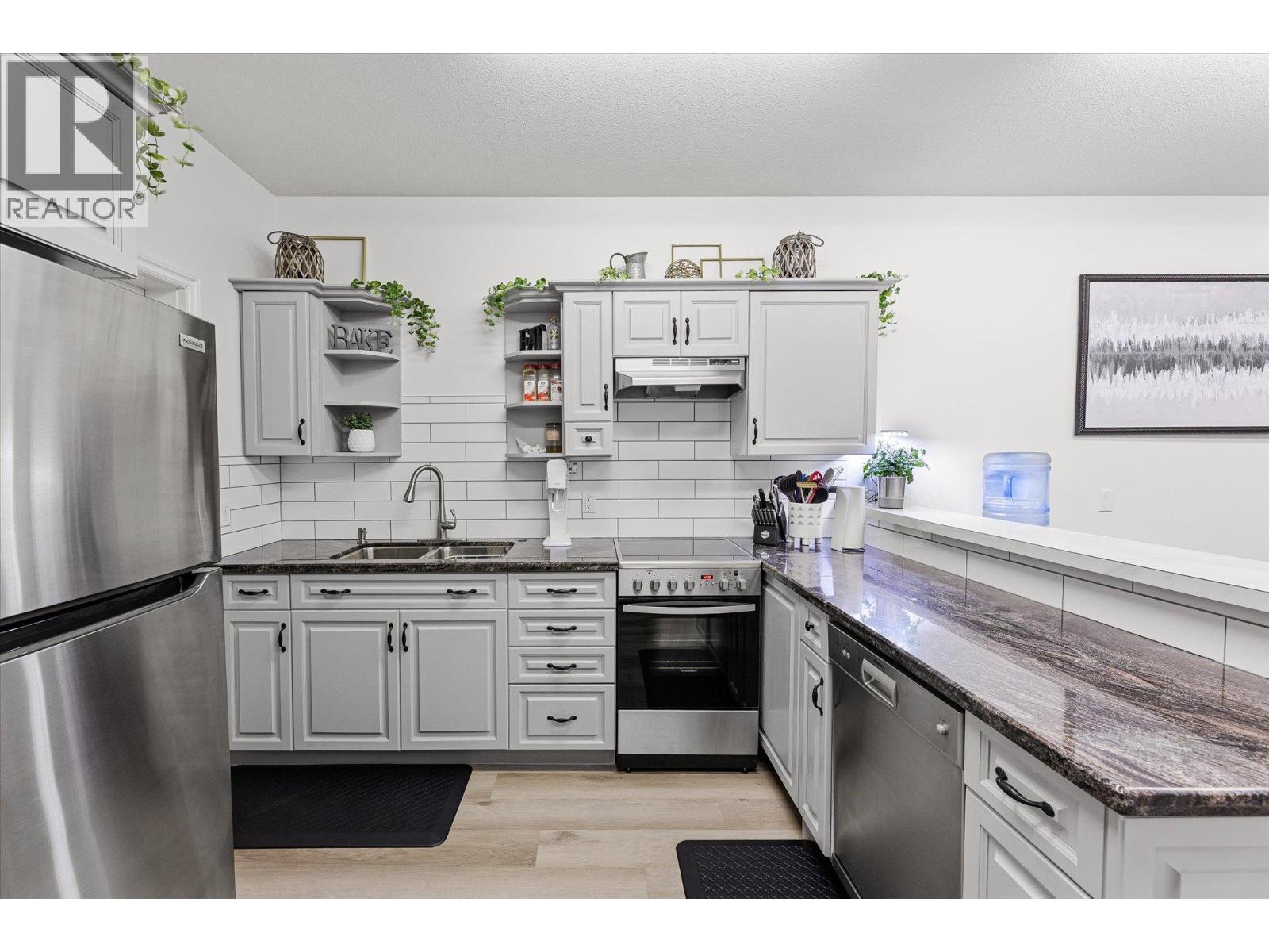 4187 Gallaghers Crescent, Kelowna, British Columbia  V1W 3Z9 - Photo 35 - 10351918