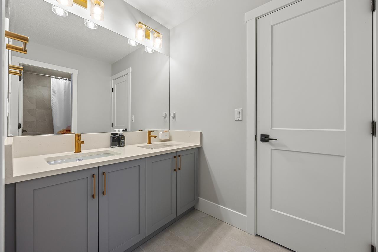 2870 203 Street, Langley, British Columbia  V2Z 0B4 - Photo 14 - R3062246