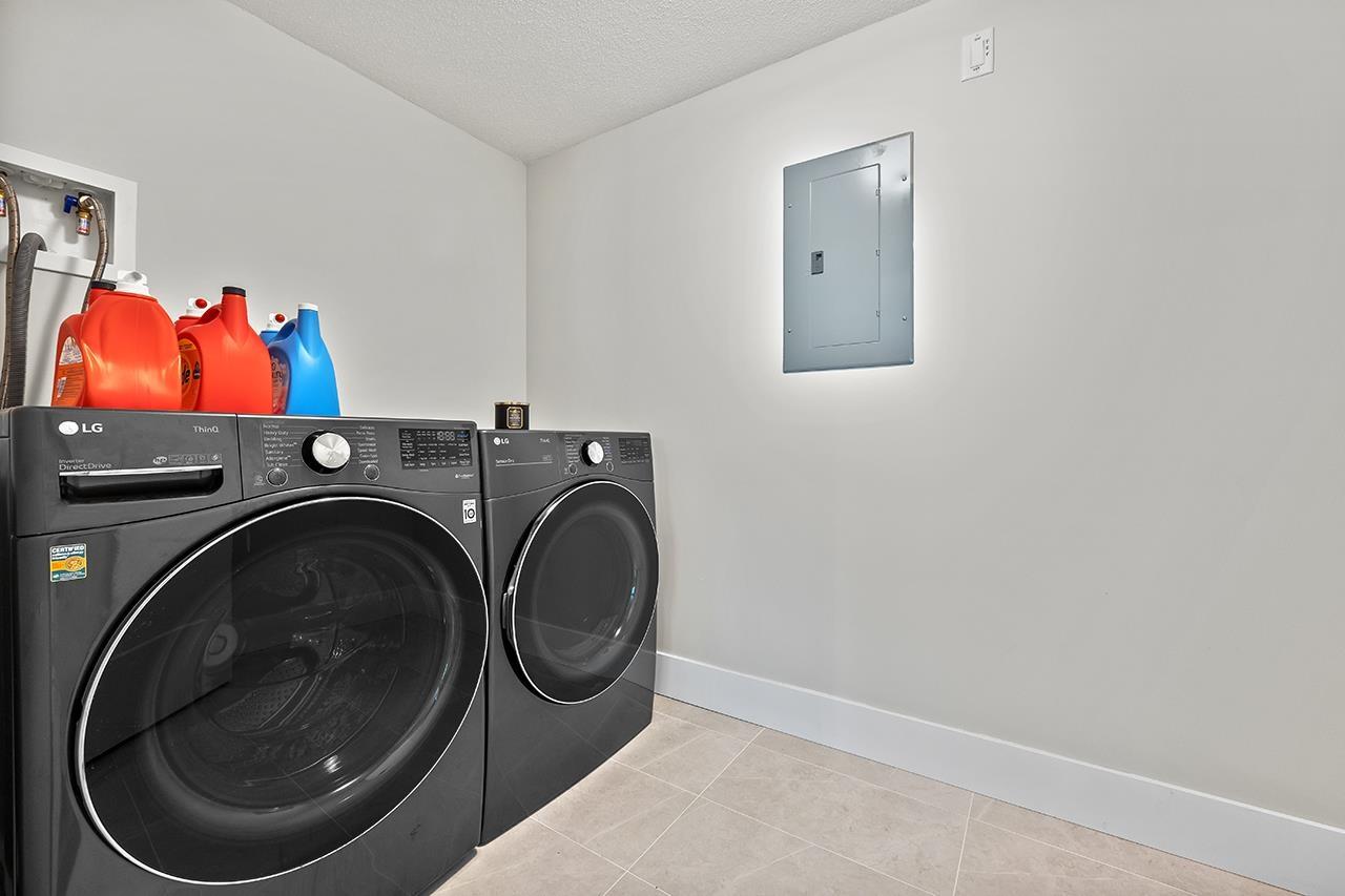 2870 203 Street, Langley, British Columbia  V2Z 0B4 - Photo 30 - R3062246