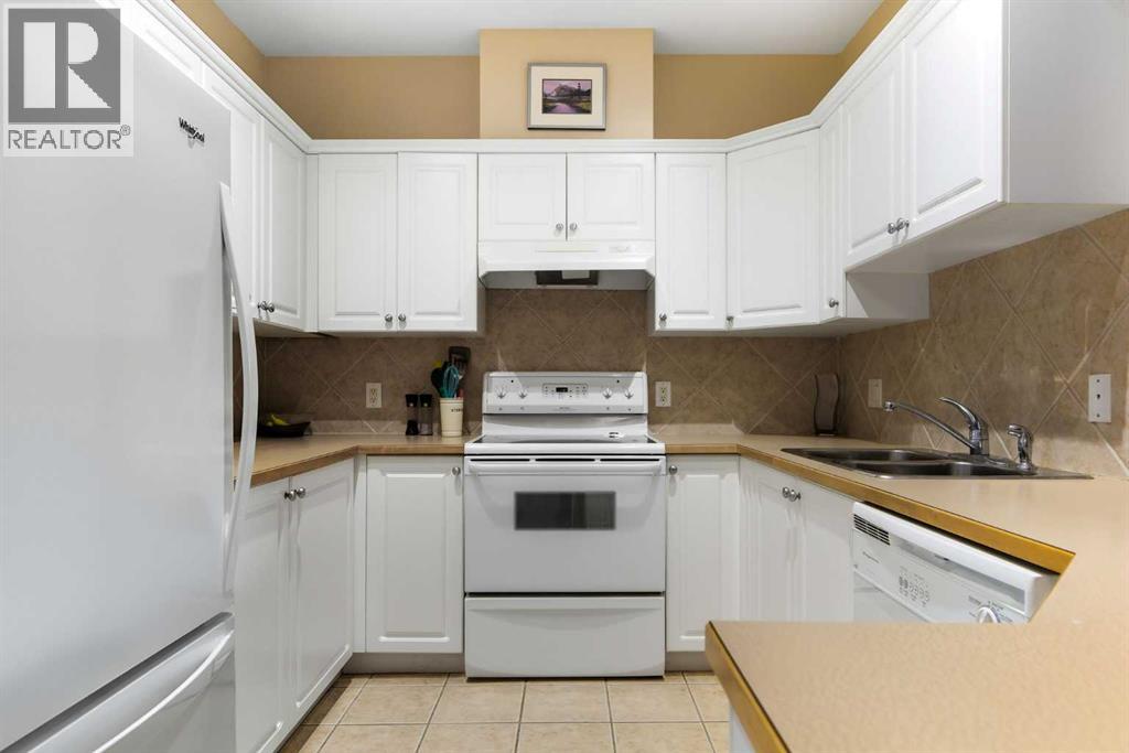 1320, 1320 Lake Fraser Green Se, Calgary, Alberta  T2J 7H6 - Photo 4 - A2264285