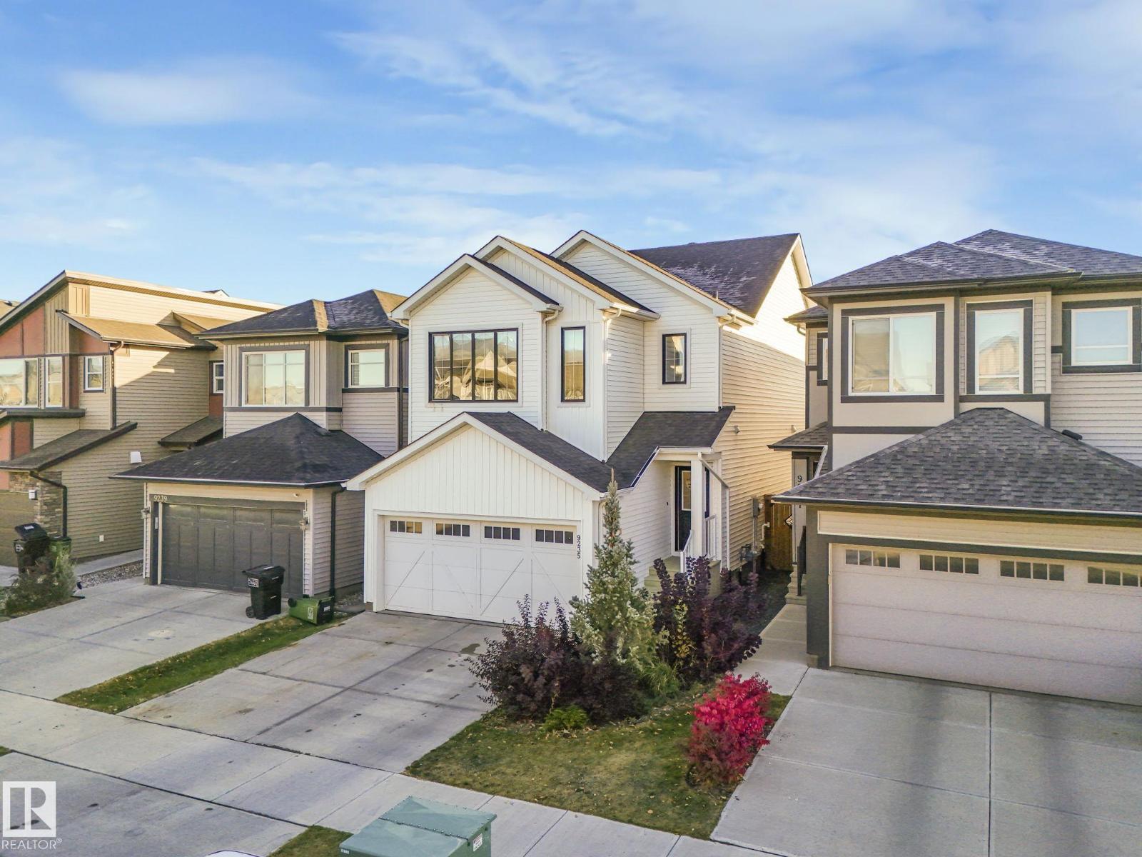 9235 223 St Nw Nw, Edmonton, Alberta  T5T 7M1 - Photo 4 - E4463697