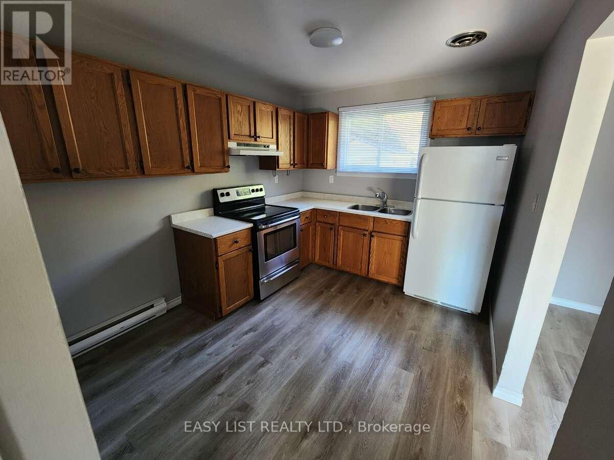 38 Princeton Drive, Sault Ste Marie, Ontario  P6B 5T6 - Photo 2 - X12484690