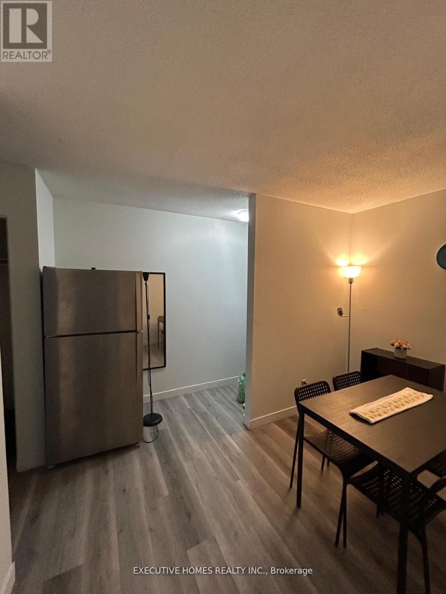 6 - 303 King Street N, Waterloo, Ontario  N2J 1R1 - Photo 6 - X12484718